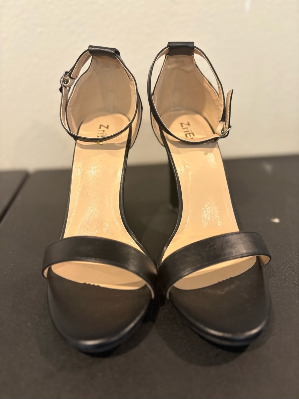 ZriEy Black Strappy 4” Chunky Stiletto Heels Women's Size 8 Ankle Strap - Picture 6 of 9